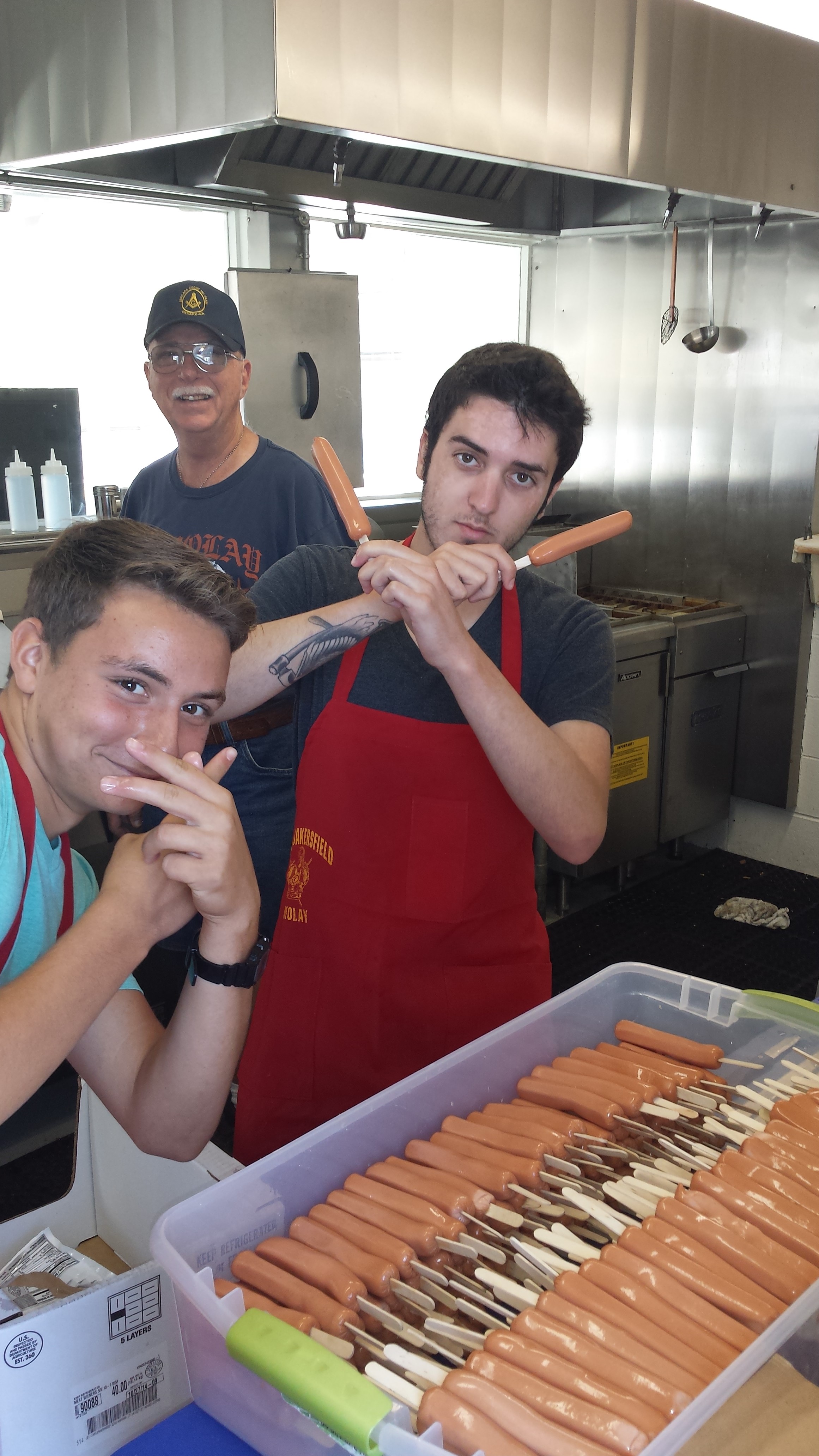 Kern-County-Fair_DeMolay-Corndogs